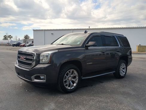 Used 2018 GMC Yukon SLT w/ Open Road Package image 7