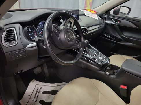 Used 2022 MAZDA CX-9 Touring w/ Touring Premium Package image 13