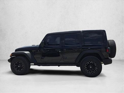 Used 2022 Jeep Wrangler Unlimited Sport w/ Sun And Sound Package AWD/4WD image 8