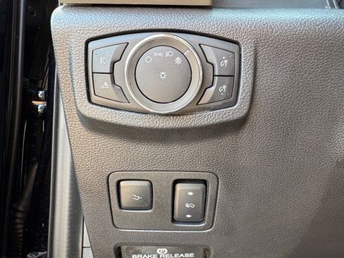 Used 2021 Ford F350 Lariat w/ Tremor Off-Road Package AWD/4WD image 14