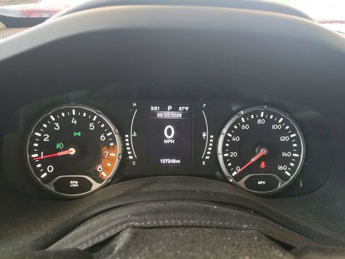 Used 2016 Jeep Renegade Latitude w/ Popular Equipment Group AWD/4WD image 27