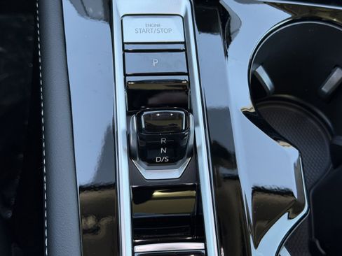 New 2026 Volkswagen Atlas SEL image 22