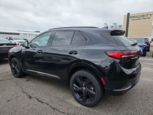 Used 2022 Buick Envision Essence w/ Technology Package II FWD image 4