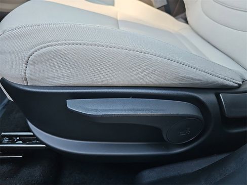 New 2026 Hyundai Tucson SE image 27