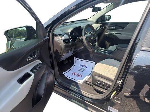 Used 2024 Chevrolet Equinox LS w/ LS Convenience Package FWD image 8