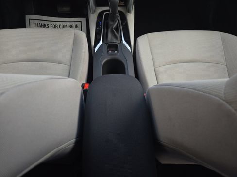 Used 2023 Toyota Corolla Cross LE FWD image 14