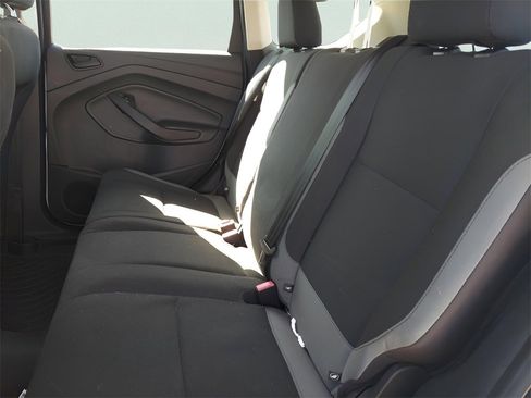 Used 2015 Ford Escape S image 18