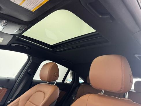 Used 2022 Mercedes-Benz GLC 300 4MATIC Coupe image 5