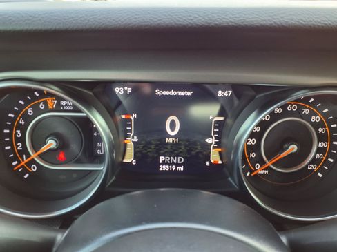 Used 2022 Jeep Wrangler Sport AWD/4WD image 17