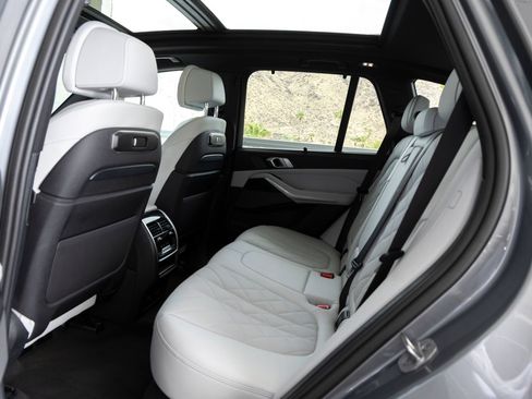 Used 2024 BMW X5 xDrive50e w/ Executive Package AWD/4WD image 20