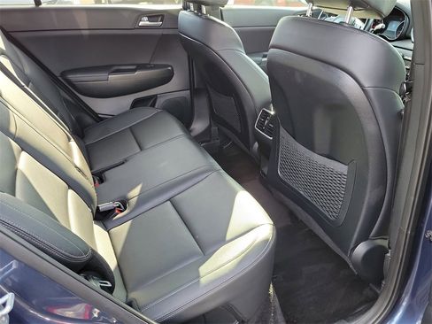 Used 2022 Kia Sportage Nightfall Edition image 18