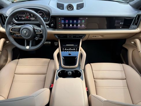 New 2026 Porsche Cayenne Turbo AWD/4WD image 13