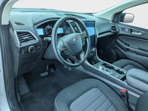 New 2024 Ford Edge SE image 10