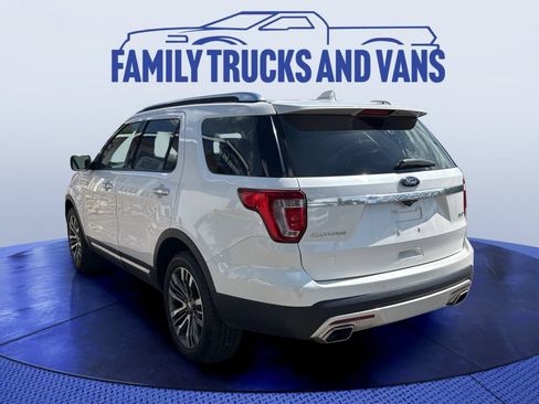 Used 2017 Ford Explorer Platinum AWD/4WD image 3