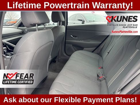 Used 2023 Hyundai Elantra SEL image 28