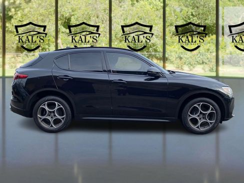 Used 2019 Alfa Romeo Stelvio Sport w/ Quick Order Package 22J Sport image 4