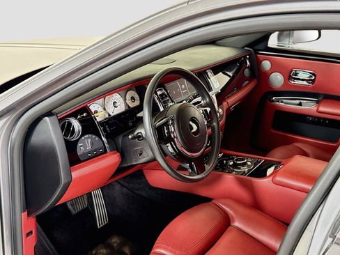 Used 2019 Rolls-Royce Ghost RWD image 15