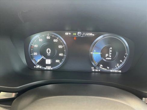 Used 2019 Volvo S60 T8 Inscription image 14