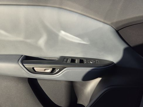 New 2026 Lexus RZ 350e 2WD w/ Convenience Package image 16