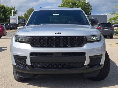 New 2025 Jeep Grand Cherokee L Altitude image 5