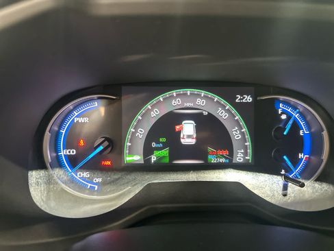 Used 2025 Toyota RAV4 LE AWD/4WD image 16