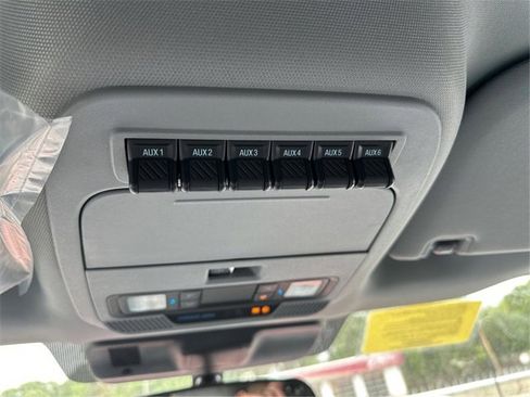 New 2025 Ford F550 XL w/ XL Chrome Package image 20