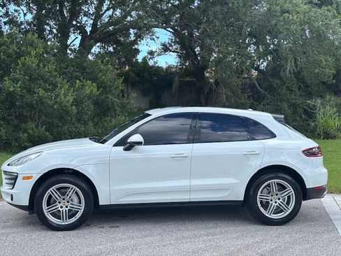 Used 2016 Porsche Macan S AWD/4WD image 2
