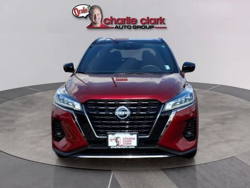 Used 2024 Nissan Kicks SR FWD image 9
