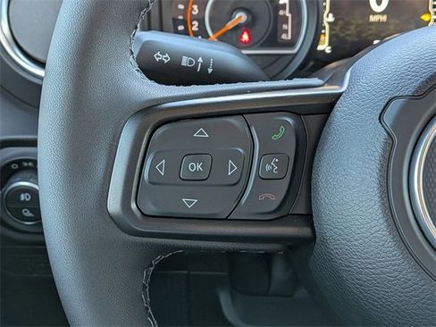 New 2025 Jeep Gladiator Sport image 25