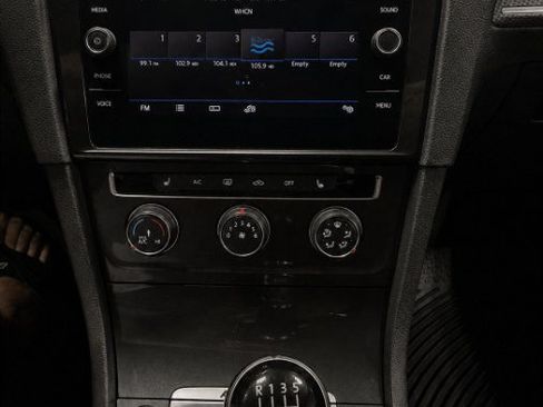 Used 2019 Volkswagen Golf Alltrack SE AWD/4WD image 4