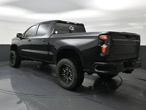 Used 2025 Chevrolet Silverado 1500 Custom w/ Turbomax Blackout Package RWD image 3
