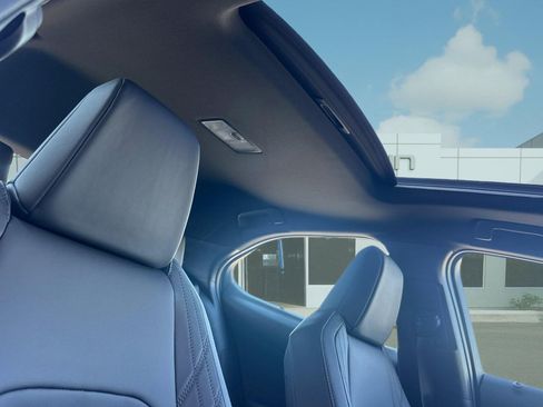 New 2026 Lexus UX 300h FWD image 14