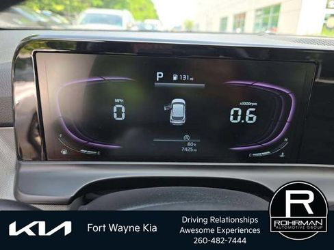 Certified 2026 Kia Seltos LX FWD image 10