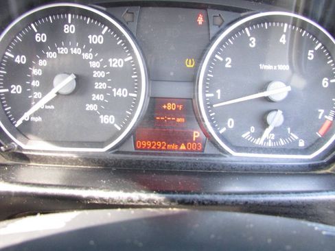 Used 2008 BMW 128i Convertible RWD image 26