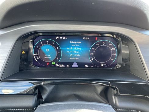 Used 2025 Volkswagen Atlas Cross Sport SE image 28