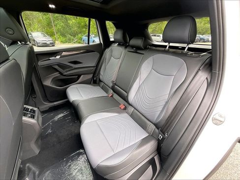 New 2026 Volkswagen Tiguan SE R-Line AWD/4WD image 15