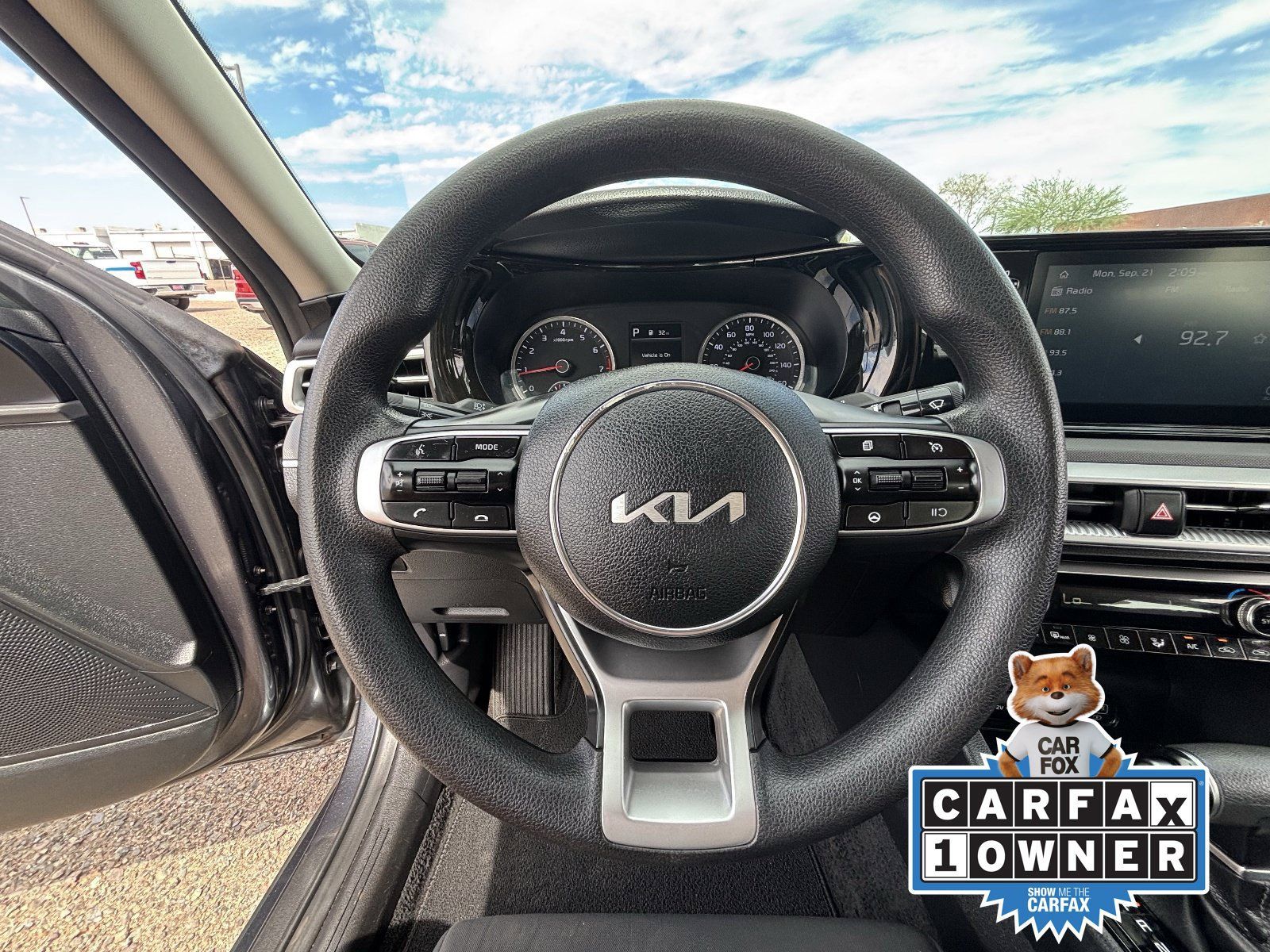 Used 2022 Kia K5 LXS FWD image 27