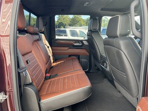 Used 2024 GMC Sierra 3500 Denali Ultimate image 25