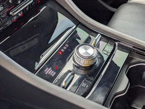 Used 2023 Jeep Grand Cherokee L Overland w/ Luxury Tech Group IV image 12