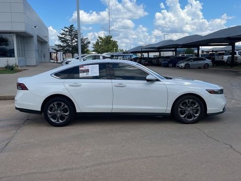 Used 2024 Honda Accord EX image 8