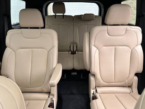 Used 2023 Jeep Grand Cherokee L Limited image 41