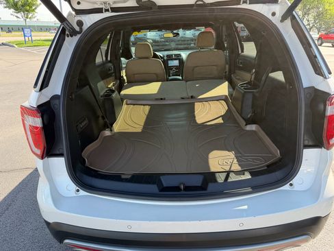 Used 2017 Ford Explorer Limited FWD image 21