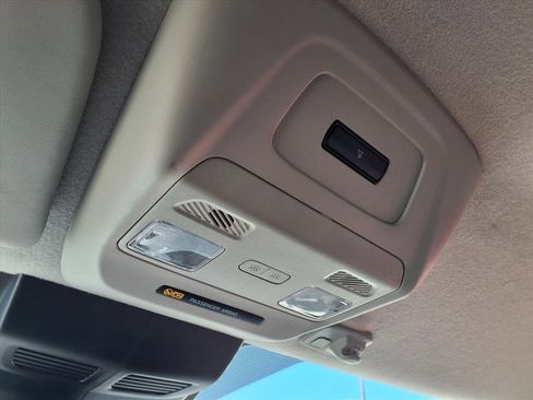 Used 2024 Ford Transit 250 Low Roof w/ Exterior Upgrade Package image 20