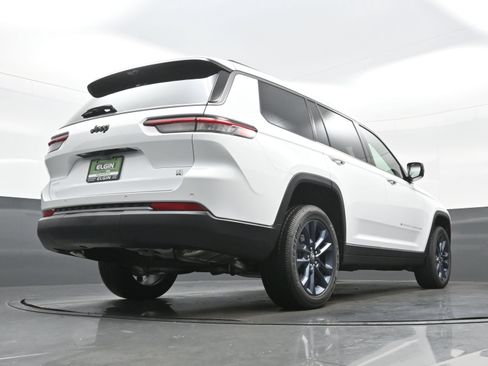 New 2026 Jeep Grand Cherokee L Limited AWD/4WD image 19