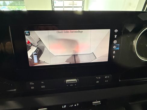 Used 2024 Mercedes-Benz Sprinter 3500 image 44