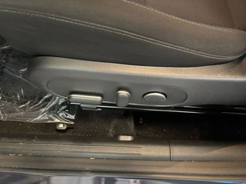 Used 2025 Hyundai Kona SEL image 23