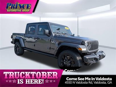 Used 2025 Jeep Gladiator Sport