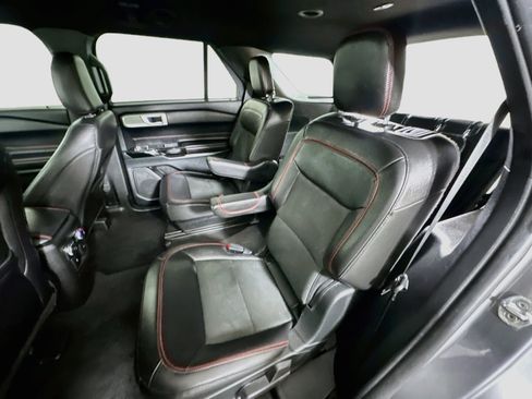 Used 2022 Ford Explorer ST-Line AWD/4WD image 28
