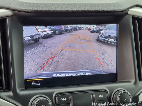 Used 2020 GMC Terrain SLE w/ Driver Convenience Package image 18