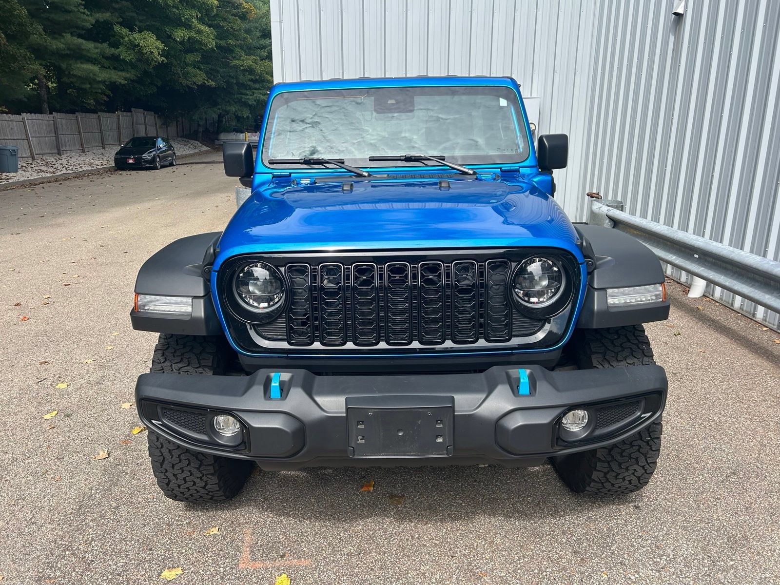 Used 2024 Jeep Wrangler Unlimited AWD/4WD image 2
